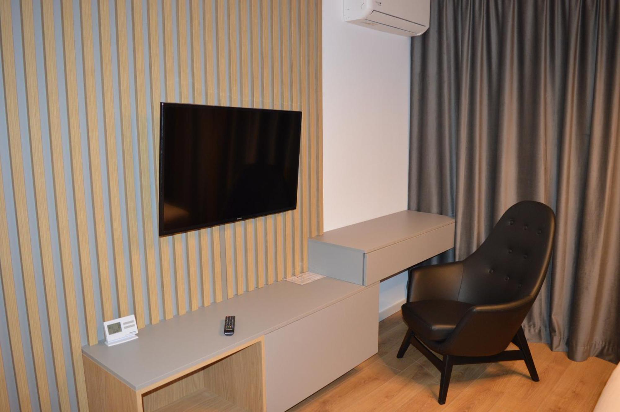 קלוז'-נאפוקה Meb Apartments - Park Lake מראה חיצוני תמונה